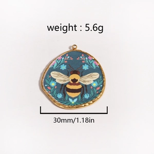 Golden titanium steel oval pendant with bee and flower oil-drop design, 30mm size