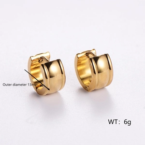 Golden stainless steel hoop earrings 13mm diameter with polished finish and hinge closure