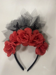 Serre-tête Halloween gothique avec roses rouges, voile en résille noire et araignées