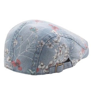 Casquette plate en denim pour femme avec motif floral et boucle réglable en bronze