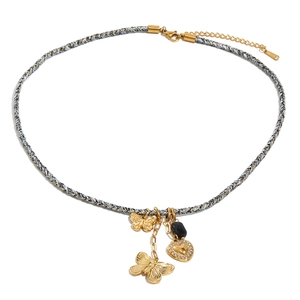 Collana stile boho con farfalla dorata 18K, ciondolo a cuore e cordino nero