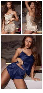 Détail d'ensemble de pyjama en satin soyeux avec texture brillante et décolleté drapé