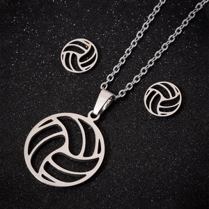 Schmuckset aus Edelstahl mit Volleyball-Anhänger und Ohrsteckern in glänzendem Silber