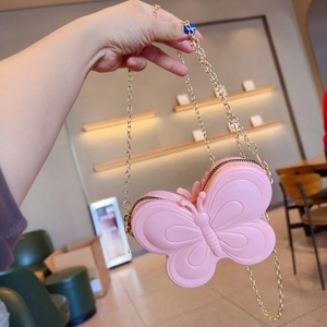 Sac à bandoulière rose en forme de papillon pour filles avec chaîne dorée élégante