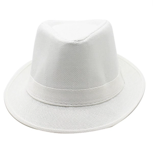 Vue détaillée de la texture du tissu tissé respirant blanc sur un chapeau fedora