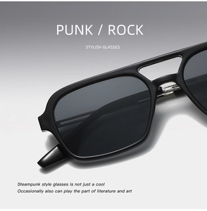 Detail of matte black double bridge frame showing the steampunk style and lens thickness
