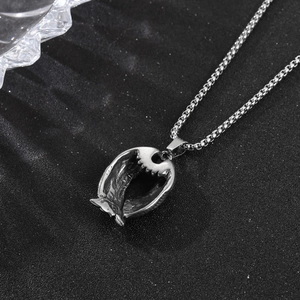 Collier avec pendentif aile d'ange en acier inoxydable argenté et chaîne vénitienne