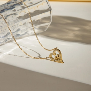 Collier cœur élégant en acier inoxydable doré 18 carats avec pendentif MOM en cristal
