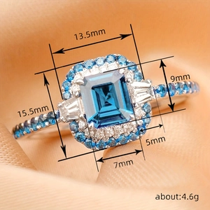 Anello geometrico di lusso con gemma rettangolare blu e fascia argentata