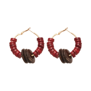 Boucles d'oreilles bohèmes géométriques avec perles en bois rouges et brunes et noix de coco