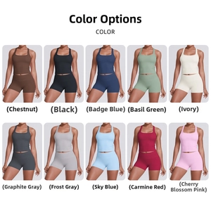 Ensemble sport femme en dix coloris avec débardeurs dos nageur et shorts ajustés