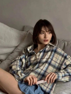 Chemise à carreaux vintage décontractée beige et bleue en coton pour un look d'automne