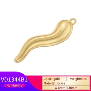 Polished 18K gold-plated brass chili-shaped wavy pendant, 8x30mm creative jewelry accessory