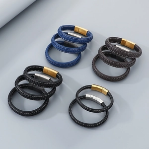 Bracelets pour hommes en cuir tressé avec fermoirs magnétiques en noir, marron et bleu