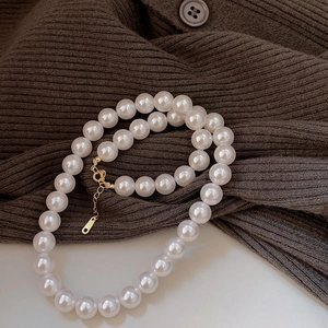 Elegant 925 sterling silver 10mm white pearl necklace with golden adjustable chain