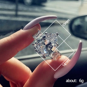 Luxury pear-cut zircon ring in silver finish with side accents, 10x14mm teardrop design