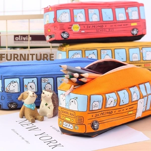 Astuccio creativo a forma di scuolabus con grande capacità e motivi di animali