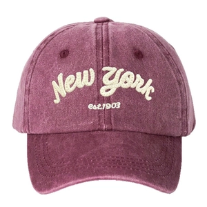 Vintage burgundy washed cotton baseball cap with New York embroidery for outdoor activities