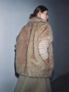 Gilet élégant en fausse fourrure pour femme camel, veste sans manches d'hiver