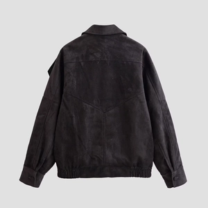 Vue arrière de la veste de moto en faux daim noir avec col rabattu et ourlet élastique