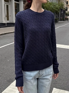 Women's casual navy blue cable knit crewneck sweater for autumn and winter outdoor wear