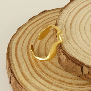 Minimalist 18K gold irregular wave open ring with a matte finish for women