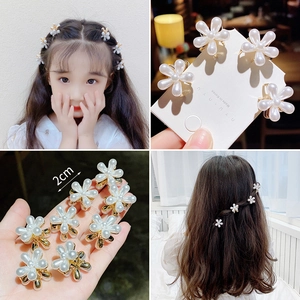 Mini pearl flower hair clips for women, 2cm white floral hair claws set for daily styling