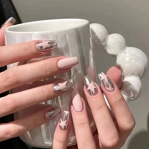 Faux Ongles Rose Poudré Métallisé avec Étoiles Forme Carrée Moyenne Motif Étoile Style Doux et Cool pour Femmes W245
