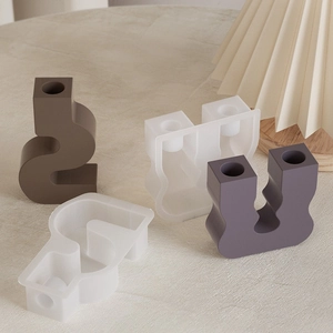 Macro-opname van geometrische siliconen mallen voor DIY kandelaars en harsdecoraties