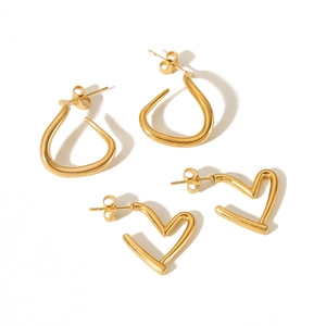 Polished 18k gold heart and waterdrop earrings set made of durable titanium steel