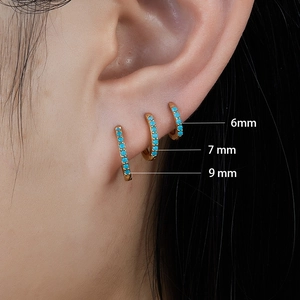 Close-up of 925 silver gold earrings showing 6mm, 7mm, and 9mm inner diameter sizing
