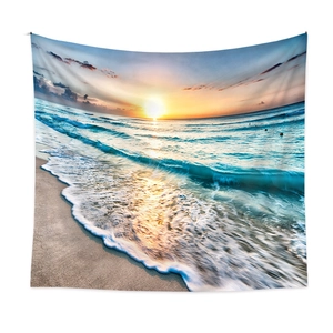 Vue détaillée d'une tapisserie murale bohème avec plage au coucher du soleil et vagues