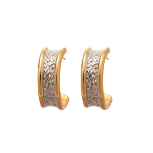 18k gold plated C-shaped bicolor earrings with vintage French metallic pleated texture