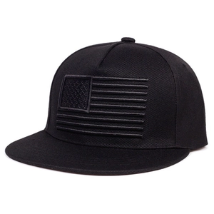 Black snapback hat featuring high-quality 3D embroidered American flag design