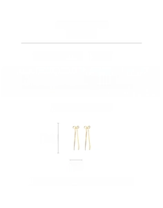 Détail montrant les dimensions des boucles d'oreilles nœud doré de 10,5 cm par 2,5 cm