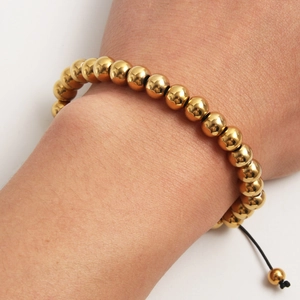 Minimalistisches 18k vergoldetes Edelstahl-Perlenarmband mit verstellbarem schwarzen Seil