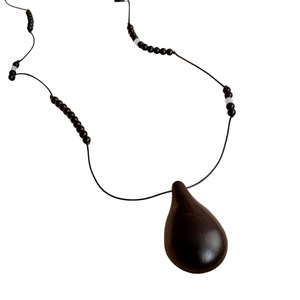 Minimalist black resin waterdrop pendant necklace with beaded cord for women's fashion