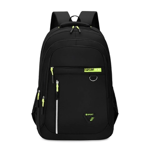 Mochila negra para portátil de gran capacidad con detalles verdes y logotipo sport