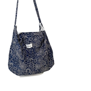 Navy blue paisley canvas tote bag with retro ethnic pattern and large capacity