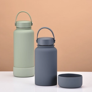Thickened silicone protective boots for wide-mouth water bottles in grey and green colors
