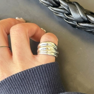 Minimalist S925 sterling silver multi-layer layered ring with intertwined line design