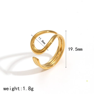 Detailed size chart of the gold geometric ring showing 19.5mm height and 1.8g weight