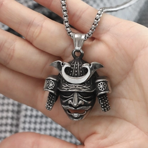 Vintage Punk Titanium Steel Samurai Mask Pendant Necklace Men Retro Japanese Warrior Helmet Jewelry Goth Biker Accessories