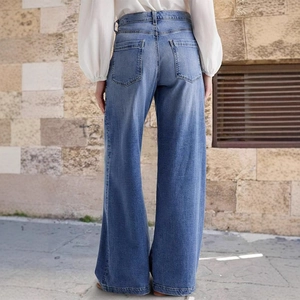 Jean rétro taille haute à jambe large pour femme en denim bleu délavé classique