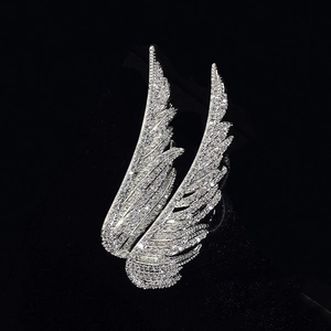 Elegant Angel Wing Feather Brooch Pin Alloy Sparkling Rhinestone Suit Coat Accessory For Women