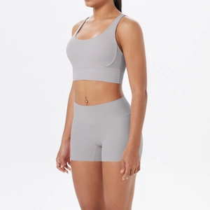 Détails de l'ensemble de yoga sans couture avec brassière dos nageur et short taille haute