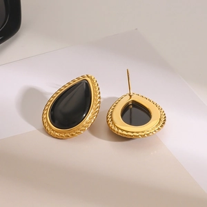 Boucles d'oreilles rétro dorées en forme de larme avec pierre noire et acier inoxydable