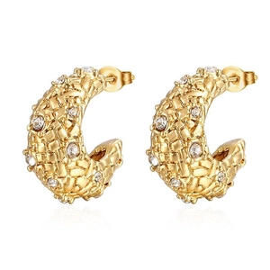 Boucles d'oreilles C en acier plaqué or 18 carats avec texture tressée et cristaux