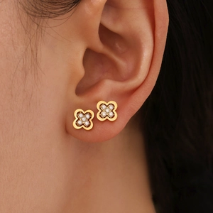 Luxury 18K gold plated titanium clover stud earrings with sparkling center diamond accents
