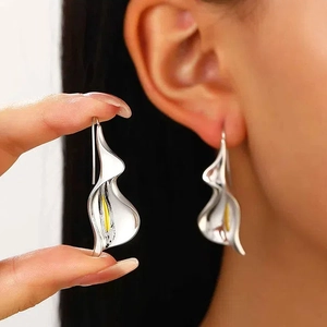 Calla Lily Flower Dangle Earrings Copper Elegant Ethnic Style Silver Gold Two Tone Floral Jewelry For Women